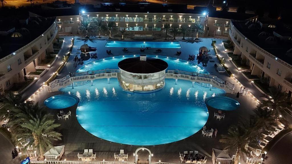 Al Salam Grand Hotel Al Buraimi Exterior foto