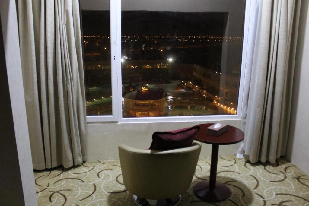 Al Salam Grand Hotel Al Buraimi Exterior foto