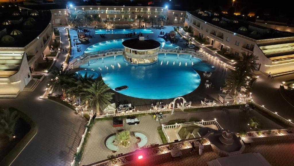 Al Salam Grand Hotel Al Buraimi Exterior foto